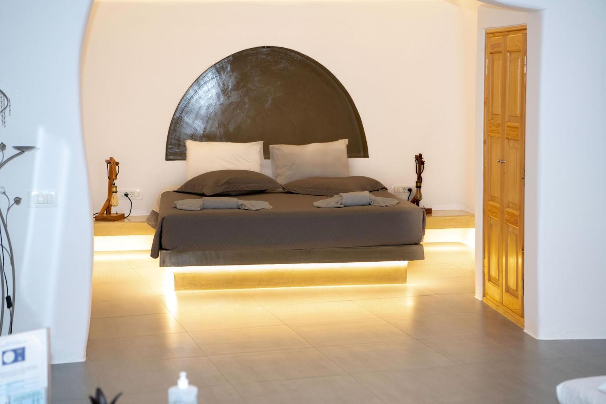 Luxe Efis Home Sea View 4 Villas & 4 Prive Jacuzzi Imerovigli  Exteriér fotografie