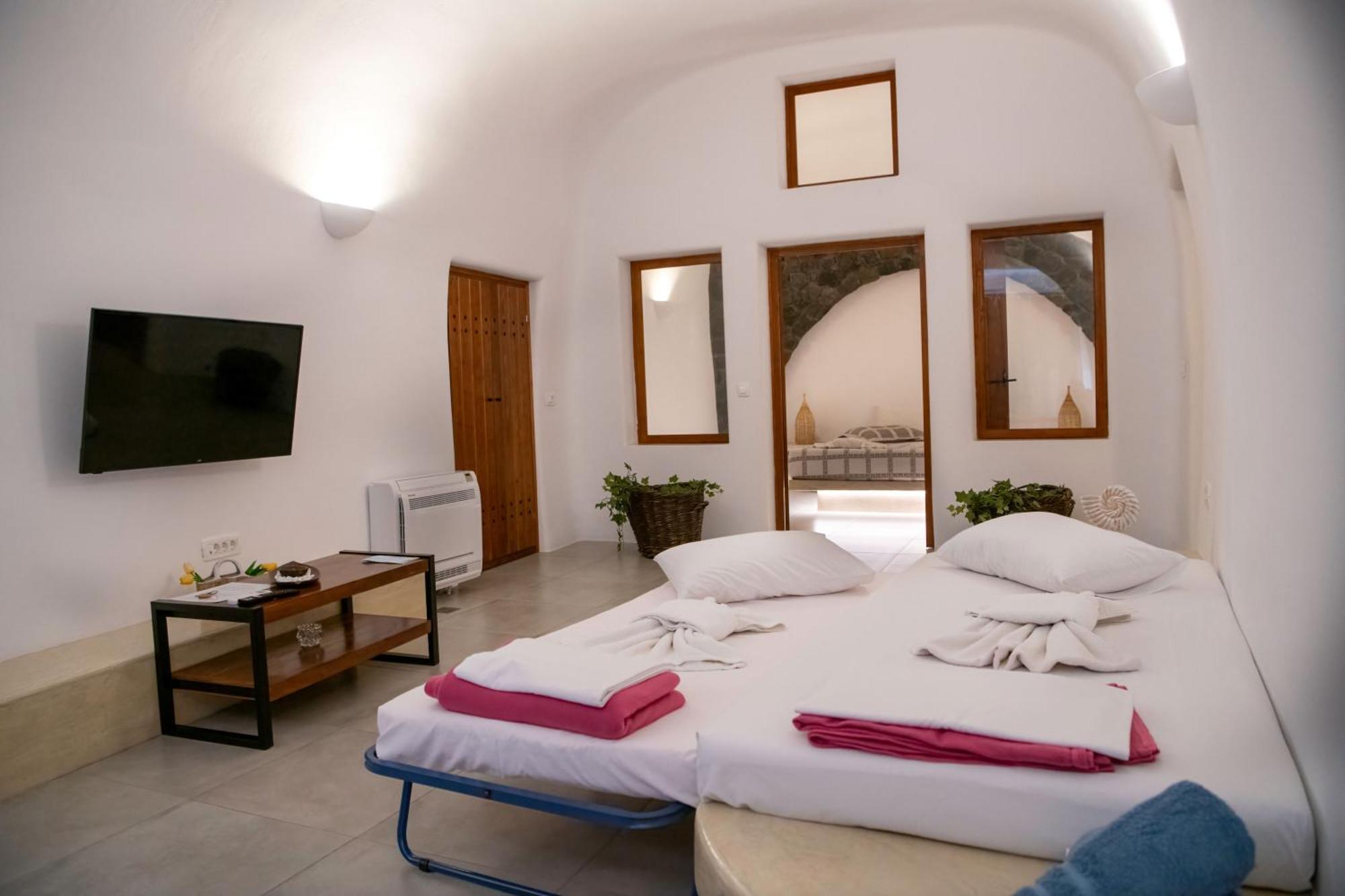 Luxe Efis Home Sea View 4 Villas & 4 Prive Jacuzzi Imerovigli  Exteriér fotografie