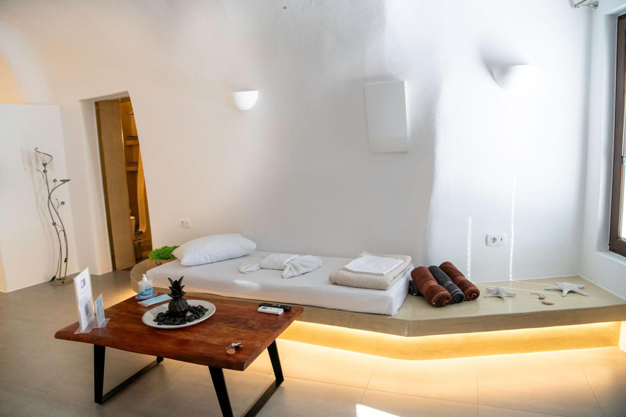 Luxe Efis Home Sea View 4 Villas & 4 Prive Jacuzzi Imerovigli  Exteriér fotografie